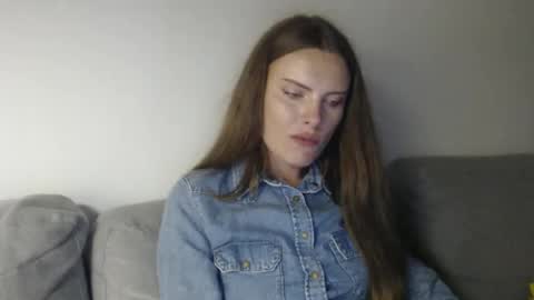 Snapshot of infinitiq45 chatting on 09/25/25, 08:45 Sweet girl online show from 09/25/25, 08:45