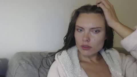 Snapshot of infinitiq45 chatting on 10/05/25, 06:50 Sweet girl online show from 10/05/25, 06:50