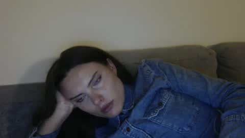 Snapshot of infinitiq45 chatting on 10/15/25, 09:15 Sweet girl online show from 10/15/25, 09:15