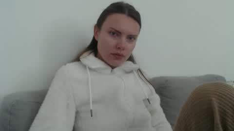 Snapshot of infinitiq45 chatting on 10/22/25, 09:42 Sweet girl online show from 10/22/25, 09:42