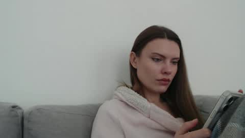 Snapshot of infinitiq45 chatting on 01/13/26, 09:36 Sweet girl online show from 01/13/26, 09:36