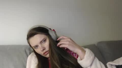 Snapshot of infinitiq45 chatting on 02/04/26, 09:53 Sweet girl online show from 02/04/26, 09:53