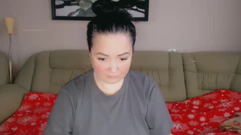 Snapshot of infinity_loveliness chatting on 12/02/24, 05:59 Infinity online show from 12/02/24, 05:59