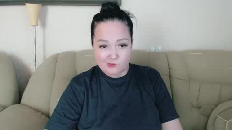 Snapshot of infinity_loveliness chatting on 11/03/25, 08:48 Infinity online show from 11/03/25, 08:48