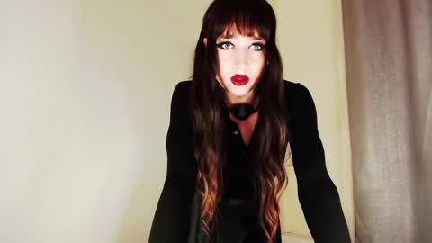 Snapshot of infinity_of_love chatting on 12/17/24, 05:04 Jeremy online show from 12/17/24, 05:04