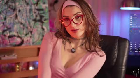 Snapshot of informal_ chatting on 02/28/25, 10:17 MAL ---  online show from 02/28/25, 10:17