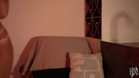 Snapshot of informal_ chatting on 09/21/25, 09:49 MAL ---  online show from 09/21/25, 09:49