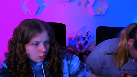 inga_gree online show from 11/25/25, 08:20