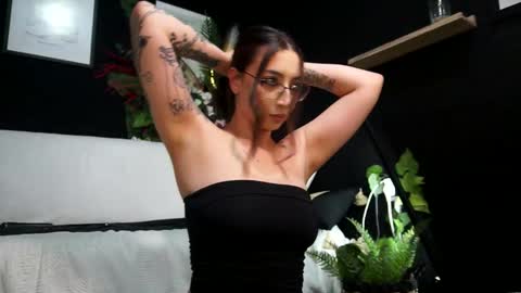 IngAdn online show from 09/25/25, 06:22