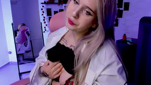 Snapshot of ingannamorte18 chatting on 10/05/25, 03:10 Roki online show from 10/05/25, 03:10