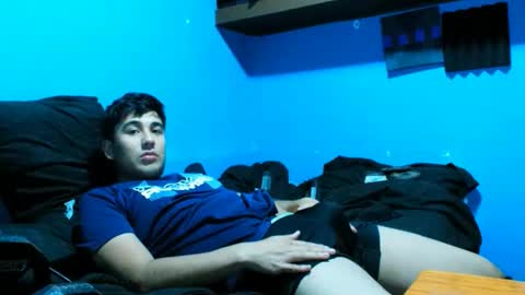 Snapshot of inglesespo89 chatting on 04/21/26, 02:51 Iagust online show from 04/21/26, 02:51