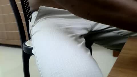 Snapshot of ingloriousuncut chatting on 06/02/26, 10:06 Inglorious Hairy Uncut online show from 06/02/26, 10:06