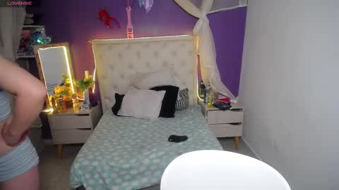 Snapshot of ingrid_casas chatting on 02/11/25, 11:01 Ingrid petite online show from 02/11/25, 11:01