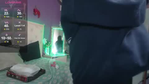 Snapshot of ingrid_casas chatting on 03/07/25, 04:02 Ingrid petite online show from 03/07/25, 04:02