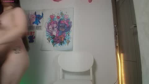 Snapshot of ingrid_casas chatting on 09/11/25, 10:10 Ingrid petite online show from 09/11/25, 10:10