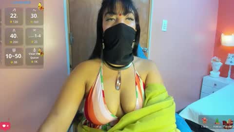 Snapshot of iniya_parul chatting on 12/19/25, 02:02 Iniya online show from 12/19/25, 02:02