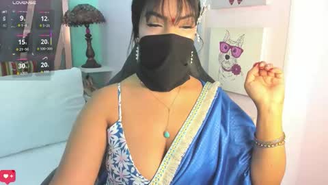 Snapshot of iniya_parul chatting on 01/06/26, 01:48 Iniya online show from 01/06/26, 01:48