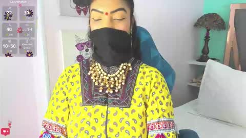 Snapshot of iniya_parul chatting on 02/05/26, 02:00 Iniya online show from 02/05/26, 02:00