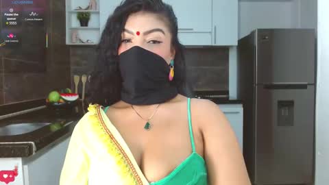 Snapshot of iniya_parul chatting on 03/09/26, 03:16 Iniya online show from 03/09/26, 03:16