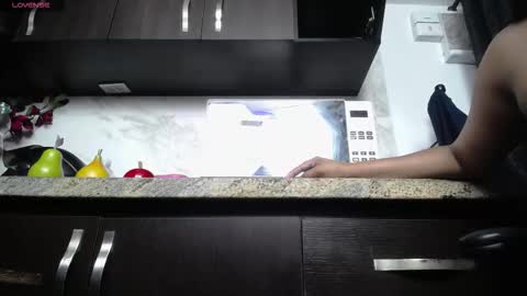 Iniya online show from 10/25/25, 08:14