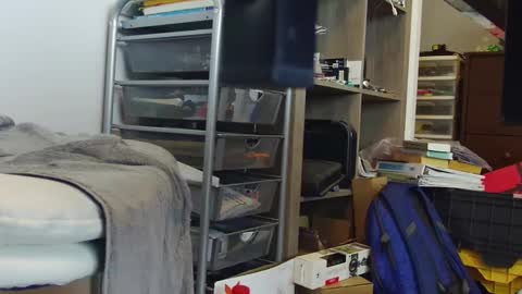 Snapshot of injmolder2 chatting on 01/26/25, 02:52 Hanging Out online show from 01/26/25, 02:52