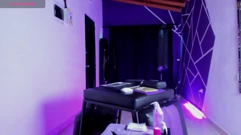 demon online show from 10/01/25, 07:09