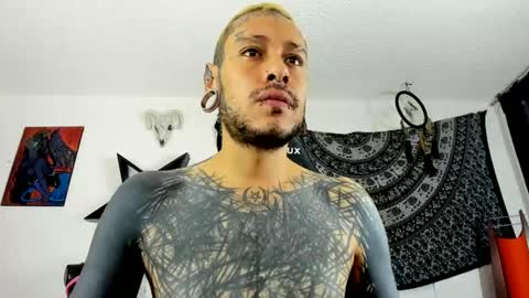 Snapshot of ink_u_buzz chatting on 09/26/25, 07:29 Dani online show from 09/26/25, 07:29