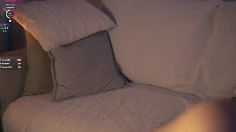 Snapshot of inkanuko chatting on 02/21/25, 08:40 Im Senise Welcome to my room My instagram online show from 02/21/25, 08:40