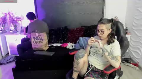 Snapshot of inkedsinners_ chatting on 06/18/26, 11:03 inkedsinners_ online show from 06/18/26, 11:03