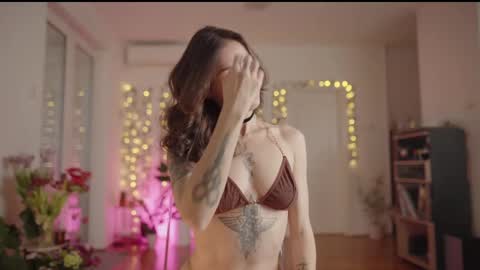 Xenia online show from 02/19/25, 08:22