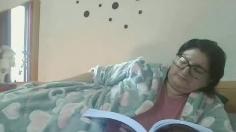 inna46_ online show from 12/14/25, 11:26