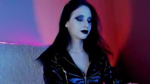 Snapshot of inner_light___ chatting on 10/10/25, 04:17 Venera online show from 10/10/25, 04:17