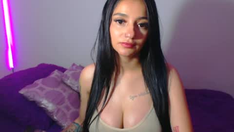 Abril online show from 06/19/26, 11:30