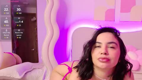 SELENA  online show from 09/18/25, 02:08