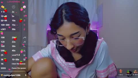 Snapshot of inocent_luna chatting on 12/12/24, 04:10 Luna moon online show from 12/12/24, 04:10