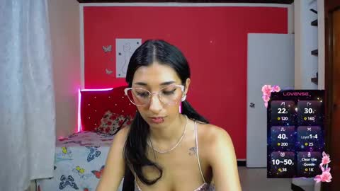 Snapshot of inocent_luna chatting on 01/11/25, 08:11 Luna moon online show from 01/11/25, 08:11