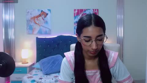 Luna moon online show from 02/22/26, 12:01