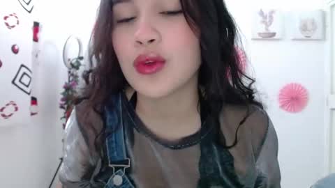 Snapshot of inocentheaven chatting on 10/30/25, 12:17 Celeste online show from 10/30/25, 12:17