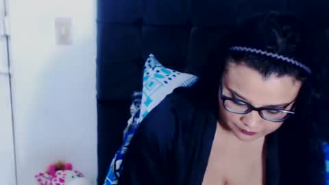 Snapshot of inouebleach chatting on 06/12/26, 10:30 NATASHA online show from 06/12/26, 10:30