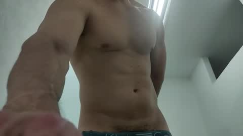 Snapshot of insistente chatting on 01/17/26, 04:43 INSTAGRAM camilodlx online show from 01/17/26, 04:43