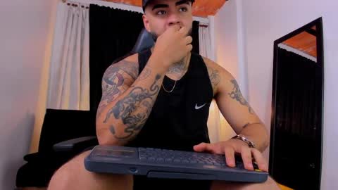 Snapshot of insolemnia chatting on 04/02/26, 02:09 Brayan Chavez online show from 04/02/26, 02:09