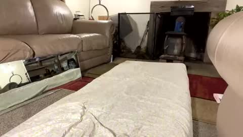 Snapshot of insomniak_x chatting on 12/20/25, 09:16 savage x online show from 12/20/25, 09:16