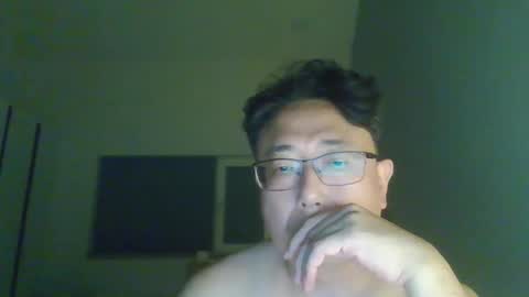 Snapshot of insuclee197641 chatting on 10/07/25, 12:02 insuclee197641 online show from 10/07/25, 12:02