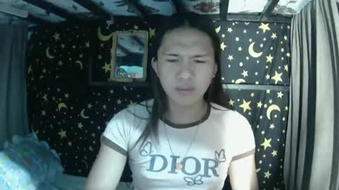 MAXINE online show from 01/02/25, 08:39