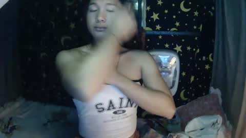 MAXINE online show from 03/04/25, 01:55