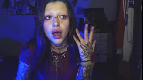 Snapshot of insunnity666 chatting on 09/10/25, 08:42 Insunnity666 online show from 09/10/25, 08:42