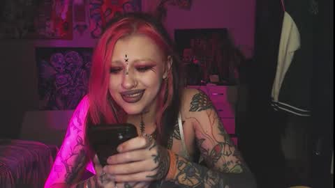 Snapshot of insunnity666 chatting on 01/12/26, 08:25 Insunnity666 online show from 01/12/26, 08:25