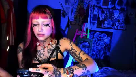 Snapshot of insunnity666 chatting on 03/21/26, 08:23 Insunnity666 online show from 03/21/26, 08:23