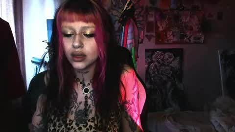 Snapshot of insunnity666 chatting on 04/15/26, 09:38 Insunnity666 online show from 04/15/26, 09:38