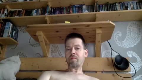 Snapshot of interestedhun chatting on 12/04/24, 03:21 InterestedHun online show from 12/04/24, 03:21